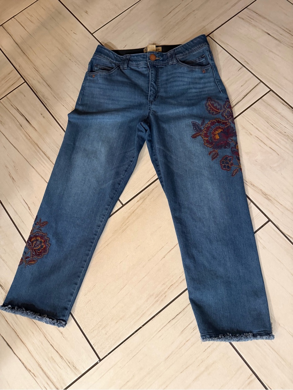 Democracy Blue Embroidered Cropped Jeans